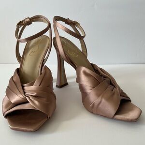 Sam Edelman Lavender Strappy Heel Praline Satin Size 7.5